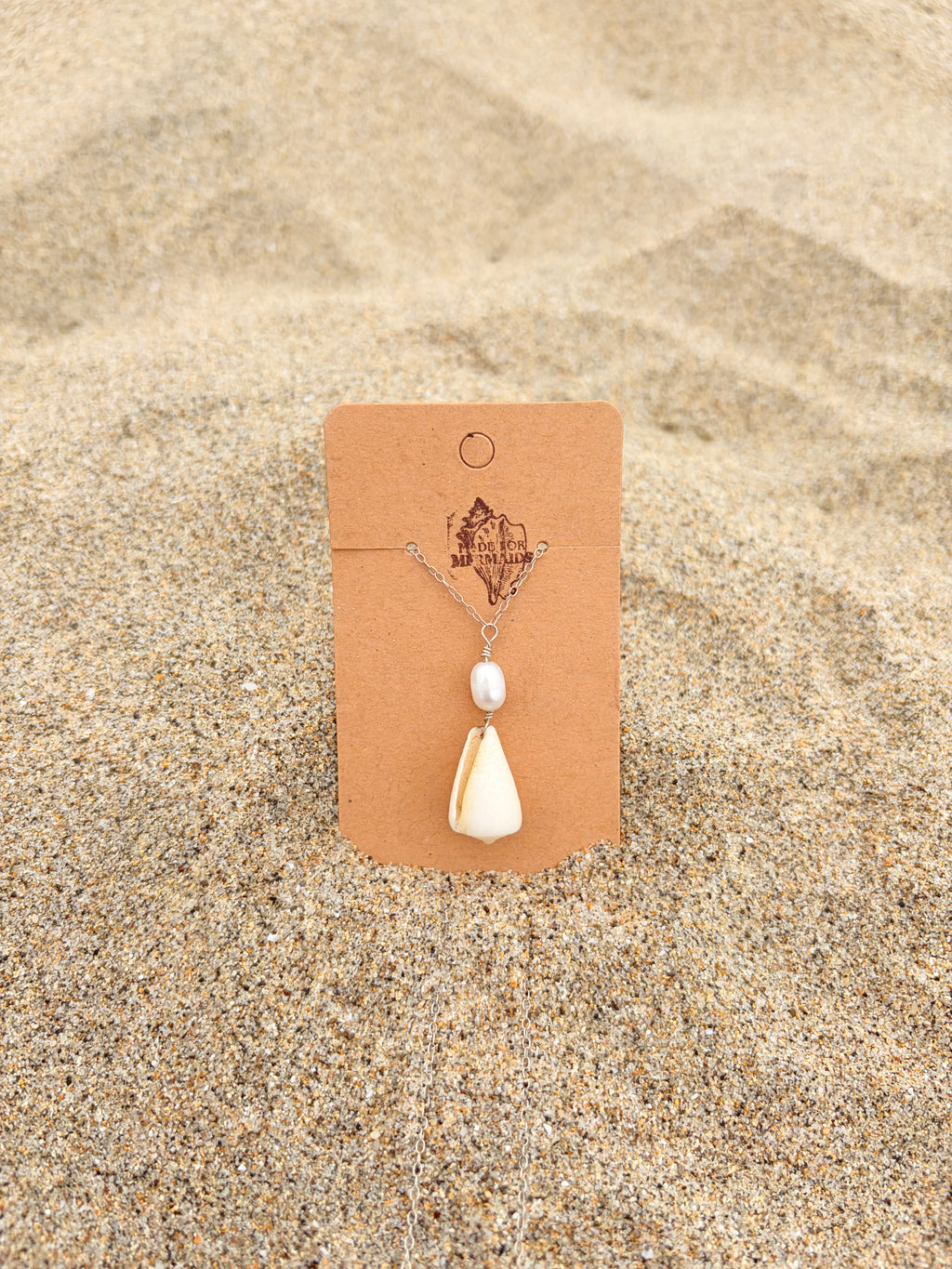 White Cone & Pearl Necklace